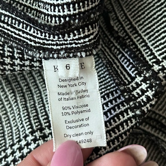 KHAITE Beatrice Puff Sleeve Houndstooth Print Sheath Dress in Black & White Sz 6 - Picture 11 of 11